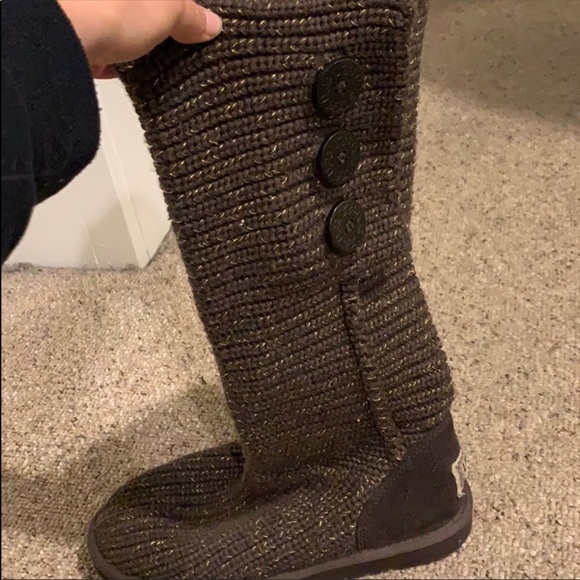 Authentic UGG boots - Picture 5 of 8